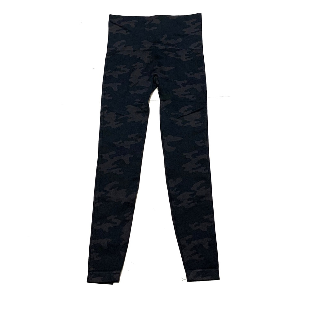 S / SPANX Slimming Camo Leggings